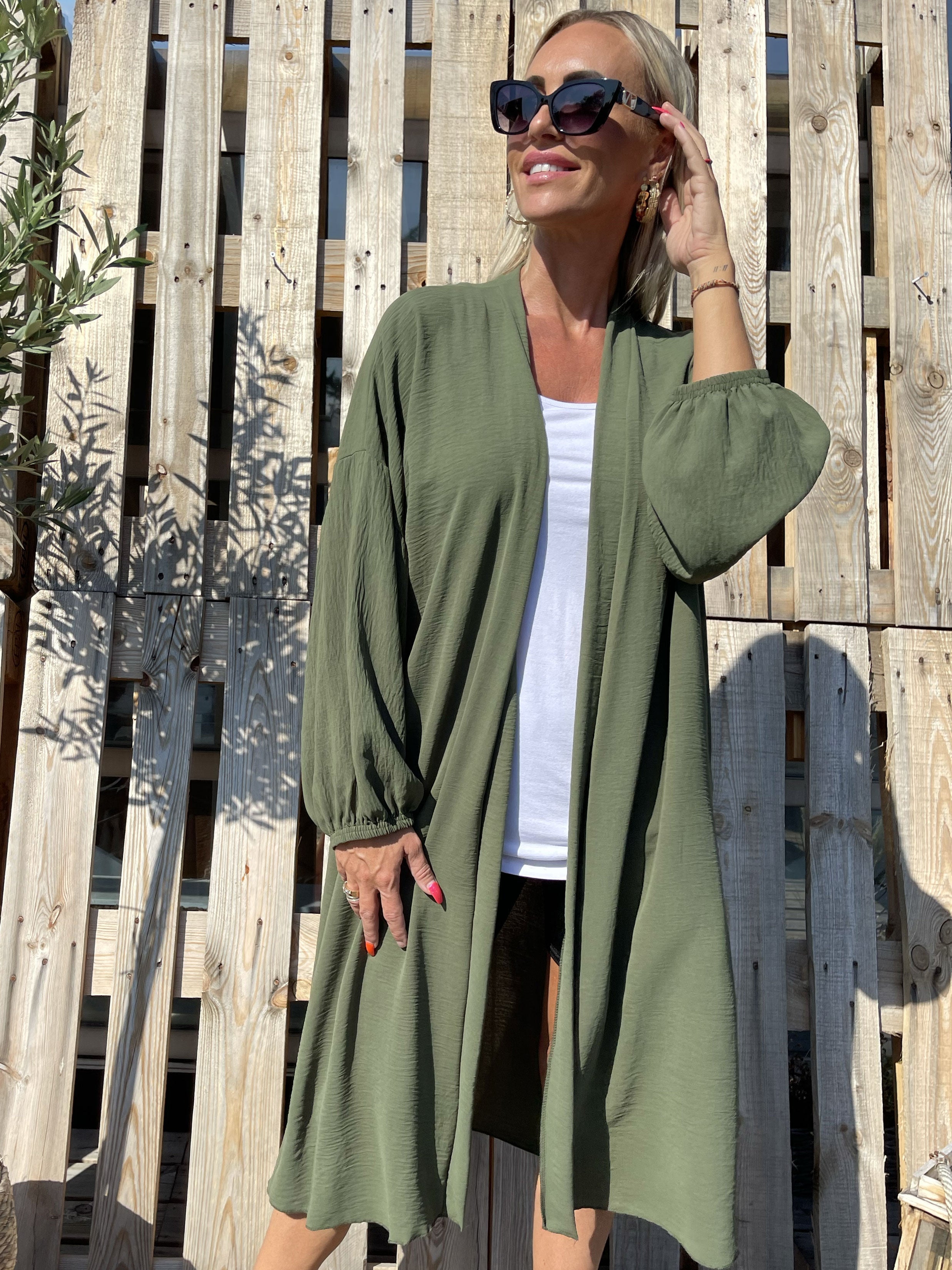 Ellen - Lätt kofta med ballongärmar